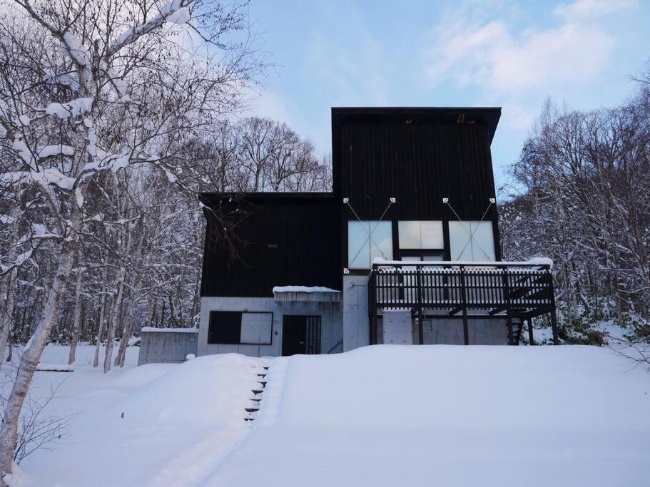 הוילה קוטצ'אן 【愛犬と泊まれる宿】Niseko Rikyu －利休－ מראה חיצוני תמונה